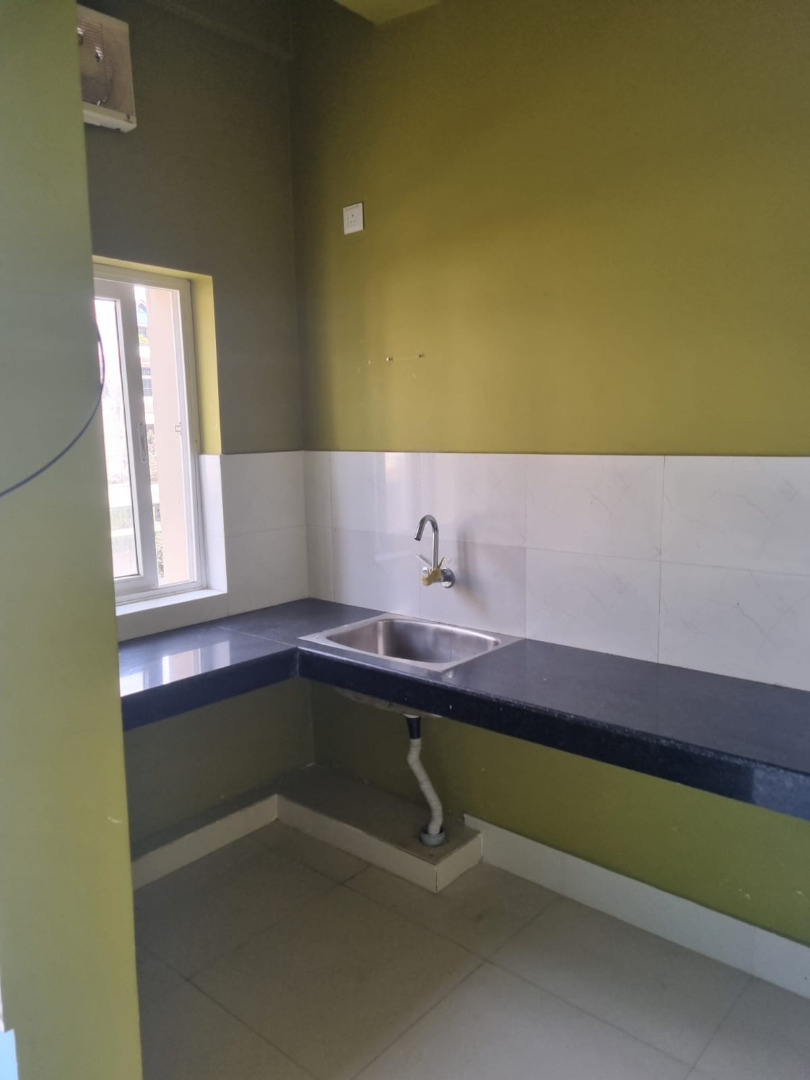 Unfurnished 3bhk in Fakharuddin Ali Ahmed Road, Barbari Village, Guwahati, Assam, India for Rent